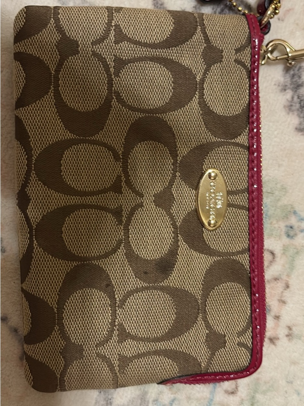 Coach Zip Wristlet W/Credit Card Slots Khaki/Cranberry F64643. Cute for SUMMER! - Picture 2 of 6